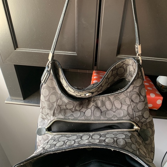 Coach shoulder bag - Picture 2 of 3